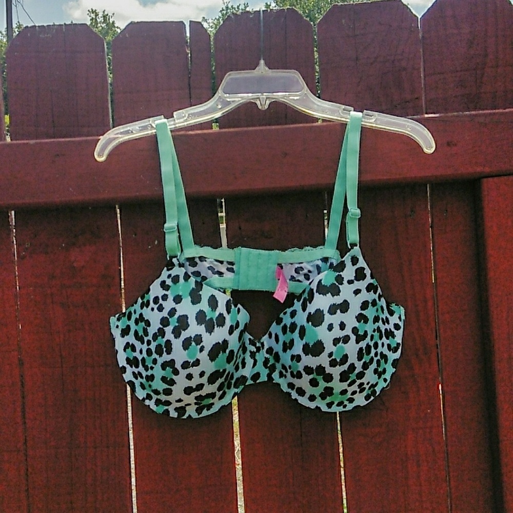 SOLD Green Leopard Print Bra Size 44D